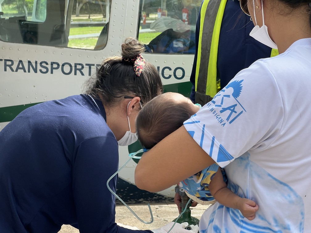 Criança está com sintomas de pneumonia e malária — Foto: Caíque Rodrigues/g1 RR