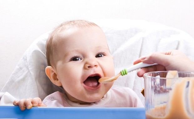 Papinha do bebê (Foto: Shutterstock)