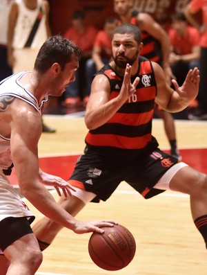 Flamengo x Vasco - 1º jogo da final do Estadual do Rio basquete (Foto: André Durão)