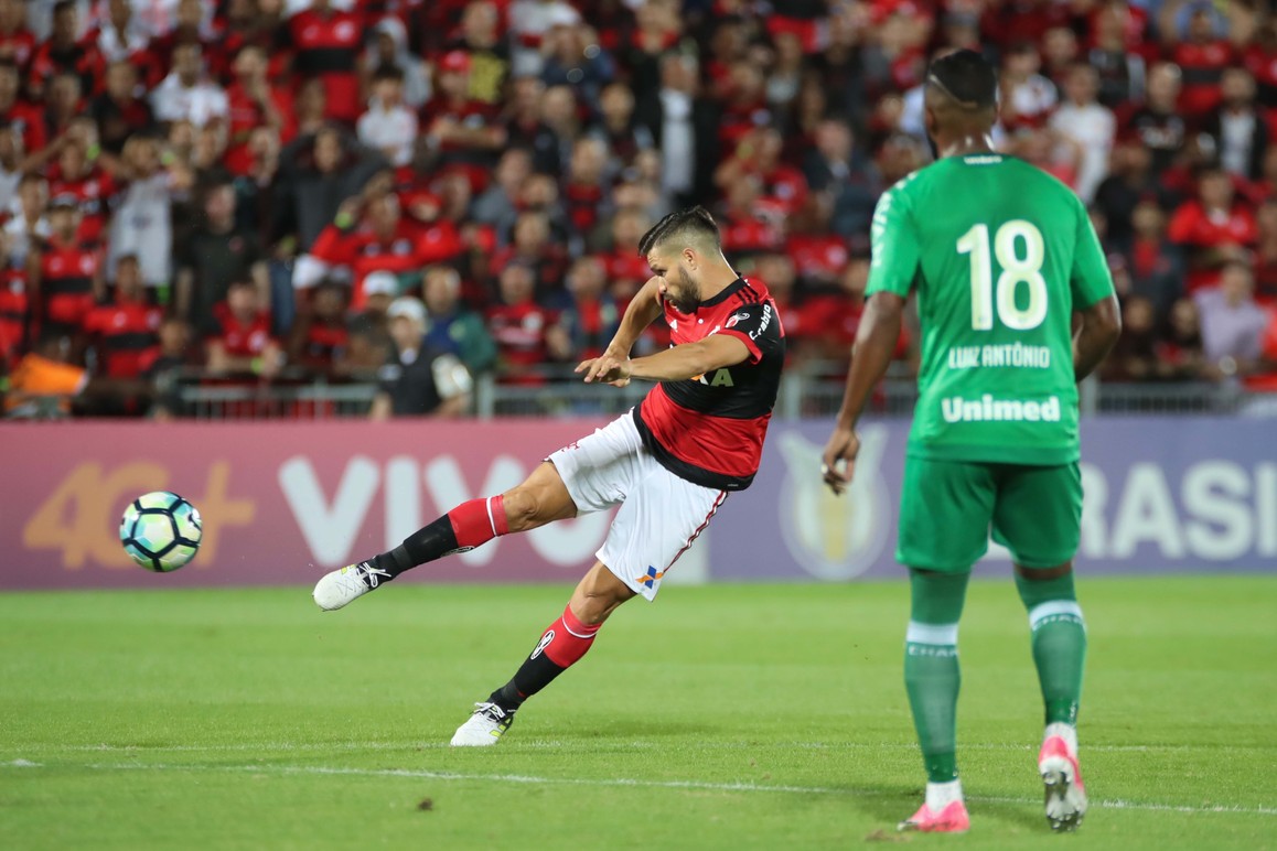Diego destaca golaço, melhor atuação individual no ano e jogo coletivo: Especial