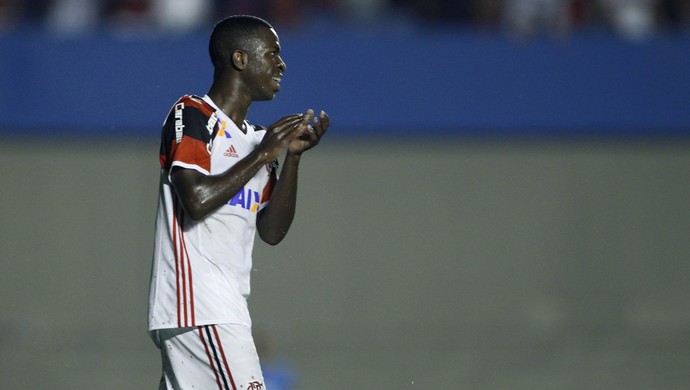 Para Apolinho, Vinicius Júnior ainda é uma promessa e precisa de atenção