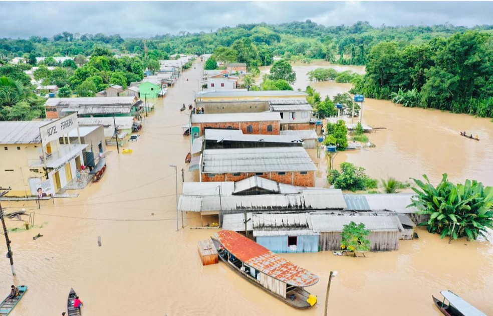 Cidade do Jordão está 60% debaixo d'água  — Foto: Asscom/Prefeitura 