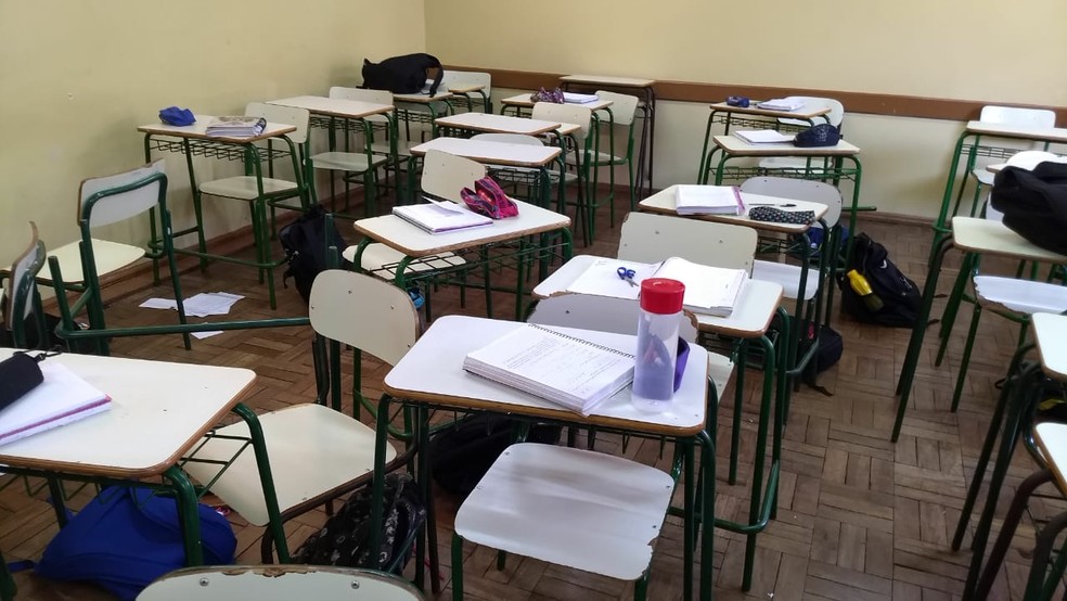 Sala de aula onde ocorreu o ataque serÃ¡ periciada â€” Foto: Bruna Kobus/RPC