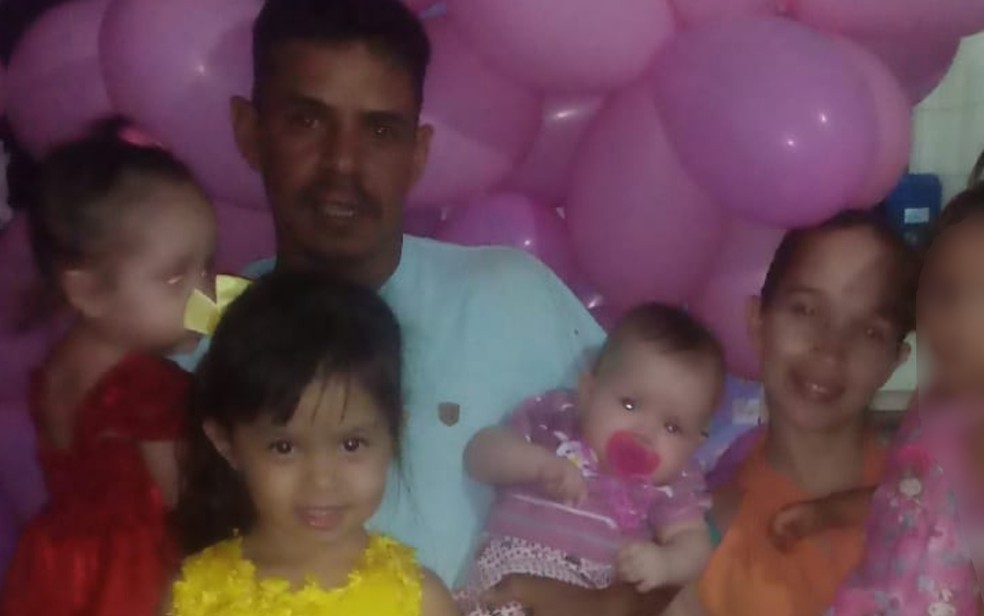 Família que estava no carro atingido em acidente na BR-060 em Rio Verde, bebê menor é Maria Helena, de 1 ano, que morreu na batida Goiás — Foto: Reprodução/Arquivo pessoal