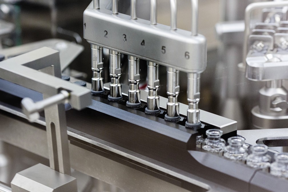Laboratório da empresa Gilead produz antiviral Remdesivir — Foto: Gilead Sciences via AP