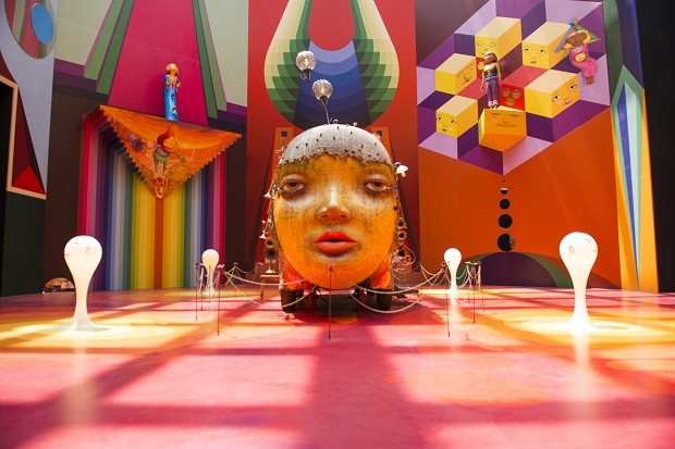 Exposição lúdica d’OSGEMEOS, com inflável de 17 metros, marca reabertura da Pinacoteca de SP (Foto: Levi Fanan / Divulgação)