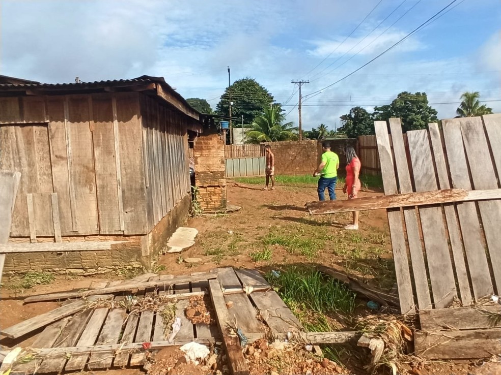 Casas foram destruídas pelas chuvas — Foto: Assessoria