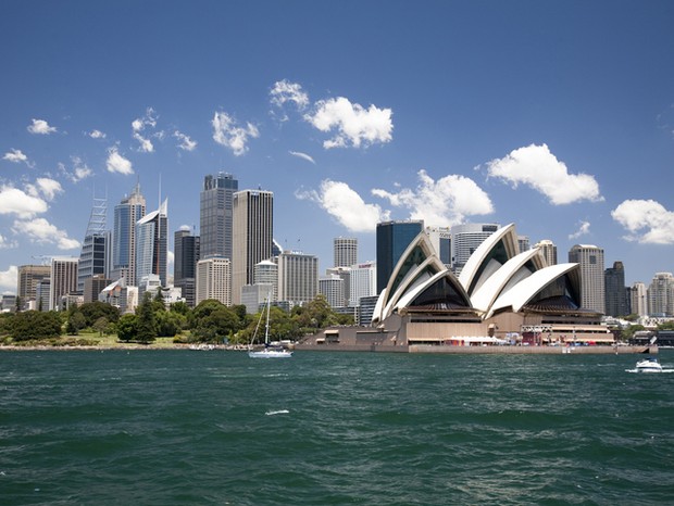 The Sydney Opera House is a multi-venue performing arts centre in Sydney, New South Wales, Australia. It was conceived and largely built by Danish architect Jorn Utzon, who, in 2003, received the Pritzker Prize, architectures highest honor. The Sydney Ope (Foto: Getty Images)