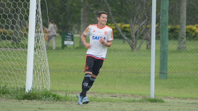 Talismã na Copinha, Patrick valoriza ajuda dos companheiros no Flamengo