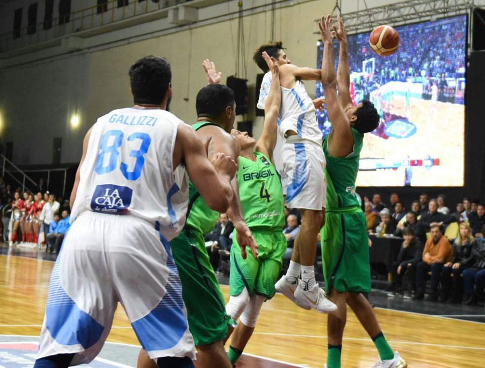 Brasil não resistiu aos argentinos na última partida do Super Four (Foto: Divulgação)