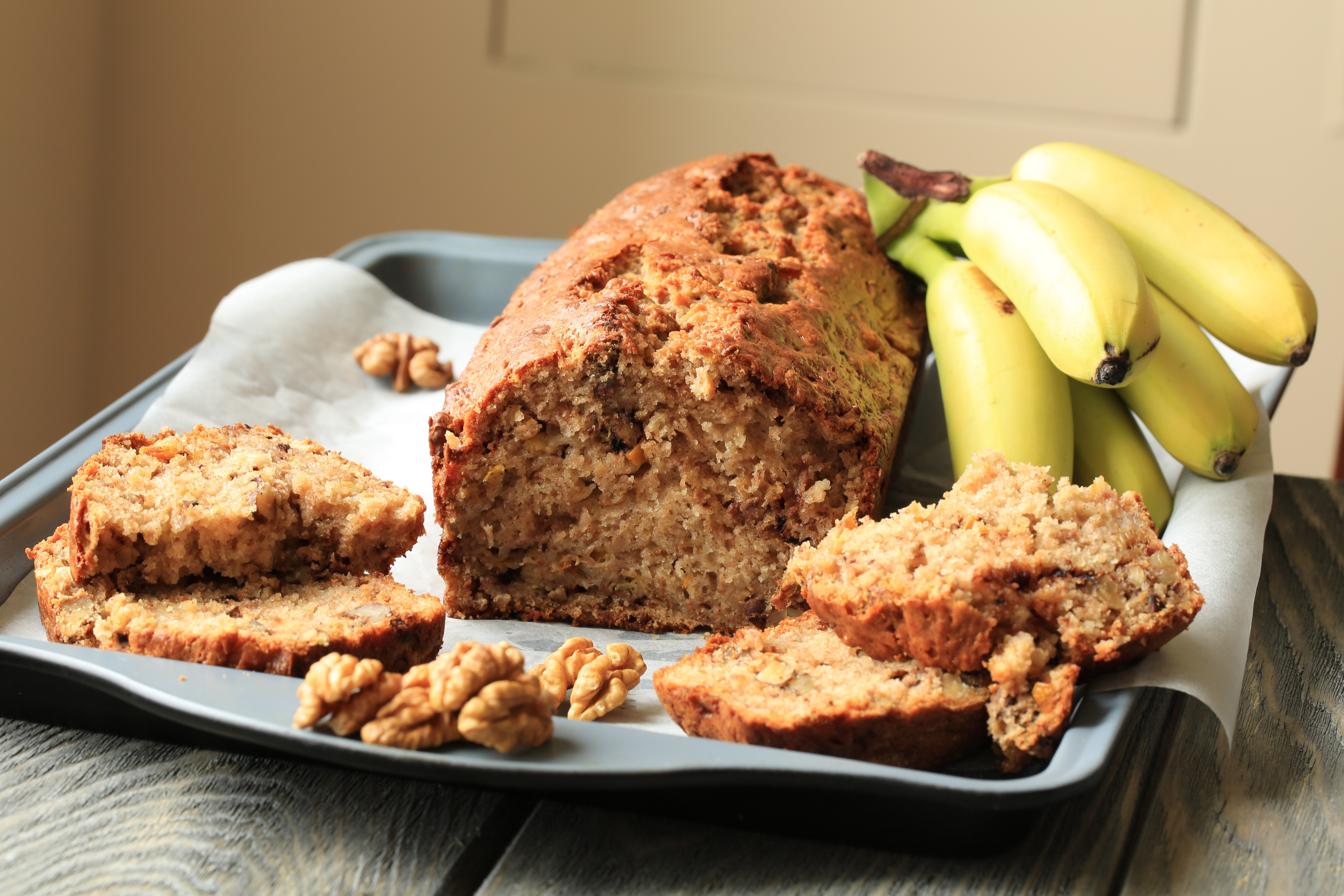 Bolo de banana com sementes e nozes - Santo Legume