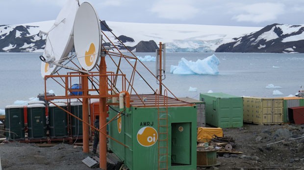 Instalações do sistema de telecomunicação da Oi na Antártica (Foto: Divulgação/OI)