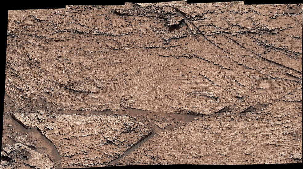 Rover Curiosity Mars capturou evidências de camadas que se acumularam como areia soprada pelo vento em um local apelidado de Las Claritas (Foto: NASA/JPL-Caltech/MSSS)