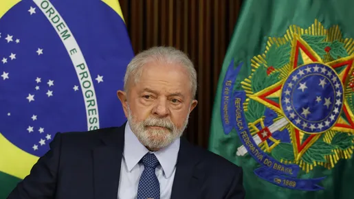 Lula se reúne com líderes da base aliada no Planalto