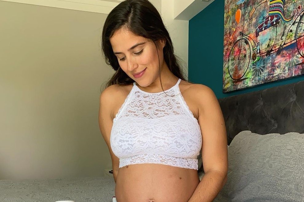 Camilla Camargo mostra barriguinha de gravidez (Foto: Reprodução/Instagram)
