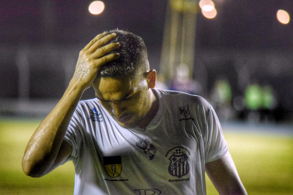 Em má fase, SantosAP faz reformulação no elenco para o restante da