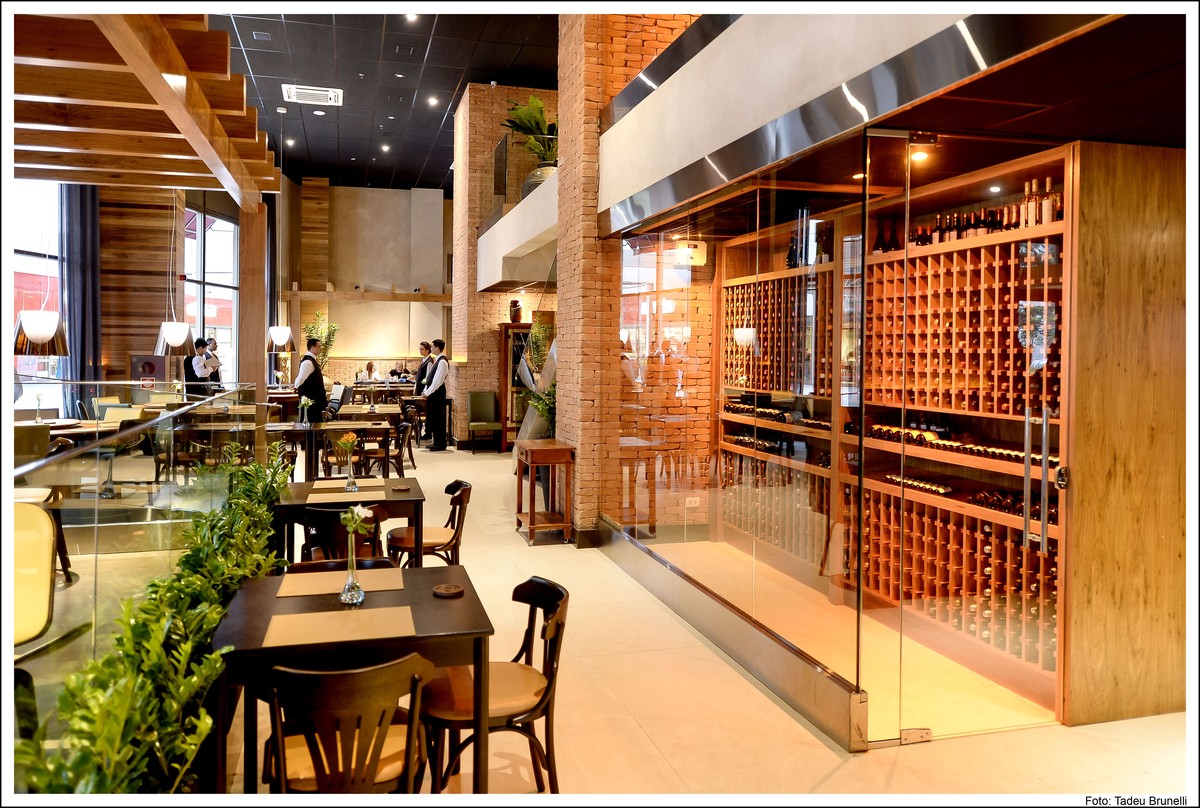 Coco Bambu abre seleção para preencher 50 vagas até dezembro em