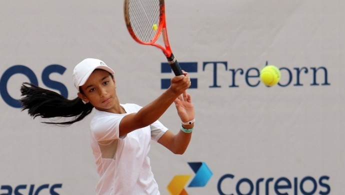 Nalanda Teixeira, tenista de Goiás, líder del ranking brasileño Junevil (Foto: Archivo personal)