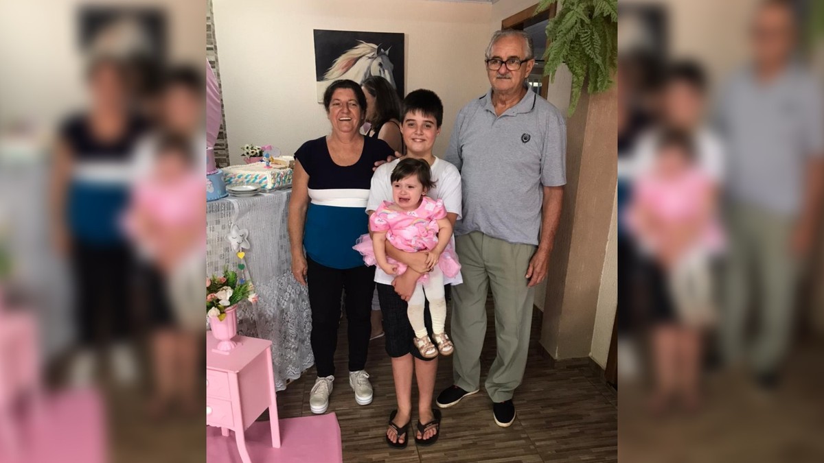Casal morre por Covid-19 com menos de 24 horas de diferença, e neta lamenta: 'Doença é real e acabou com nossa família'