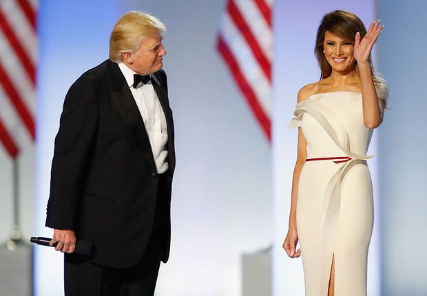 Donald Trump e sua esposa, Melania, na posse presidencial (Foto: Aaron P. Bernstein/Getty Images)