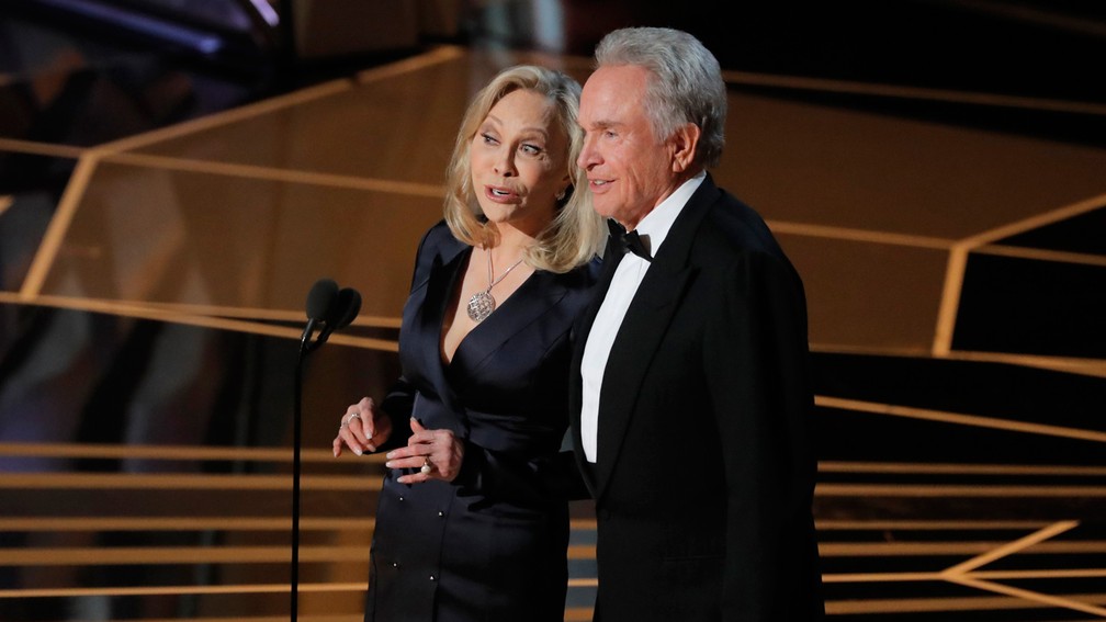 Faye Dunaway e Warren Beatty anunciam prêmio de Melhor Filme no Oscar 2018 (Foto: Lucas Jackson/Reuters)