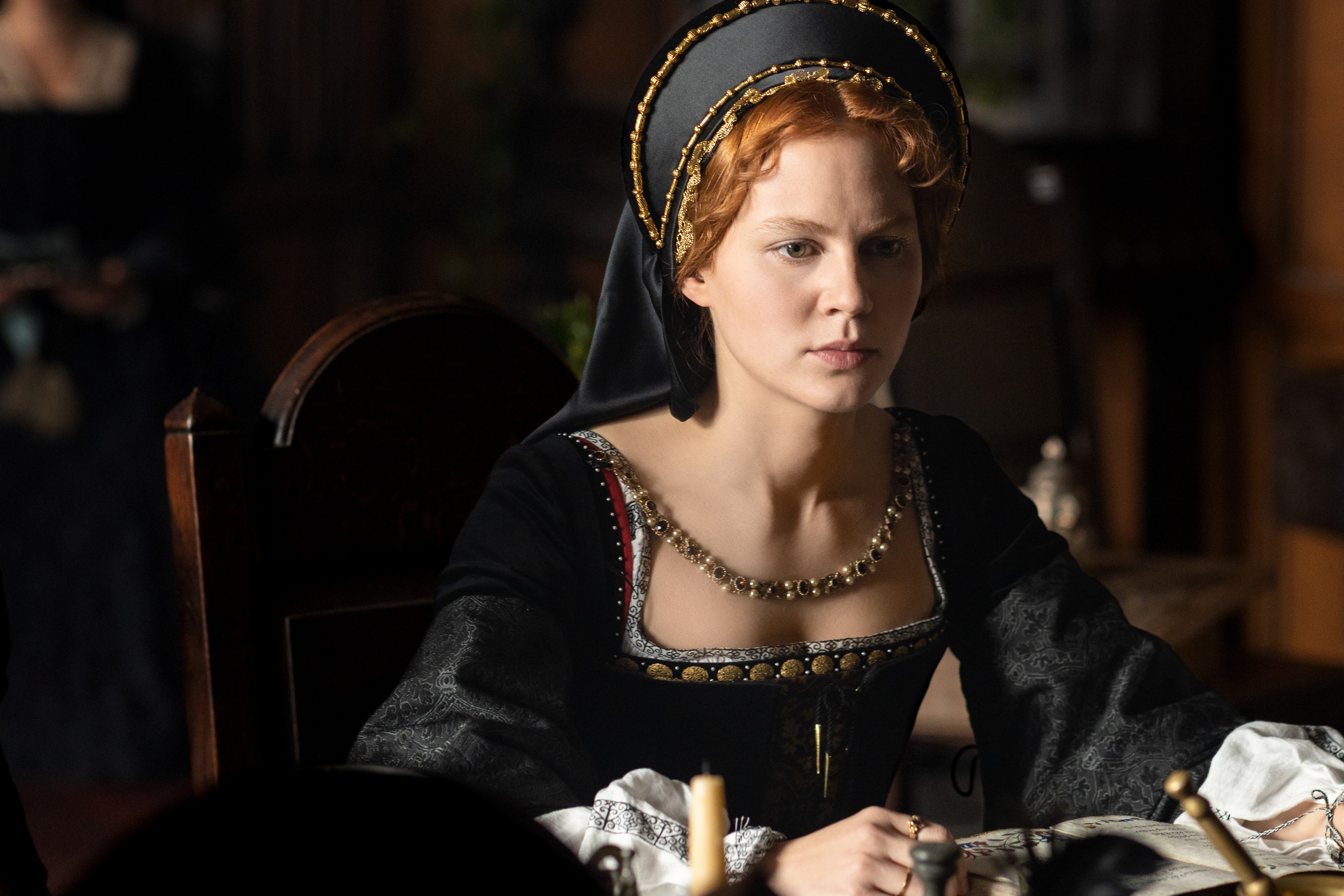 Alicia von Rittberg como Elizabeth Tudor em Becoming Elizabeth (2022) (Foto: Divulgação / StarzPlay / Nick Briggs)