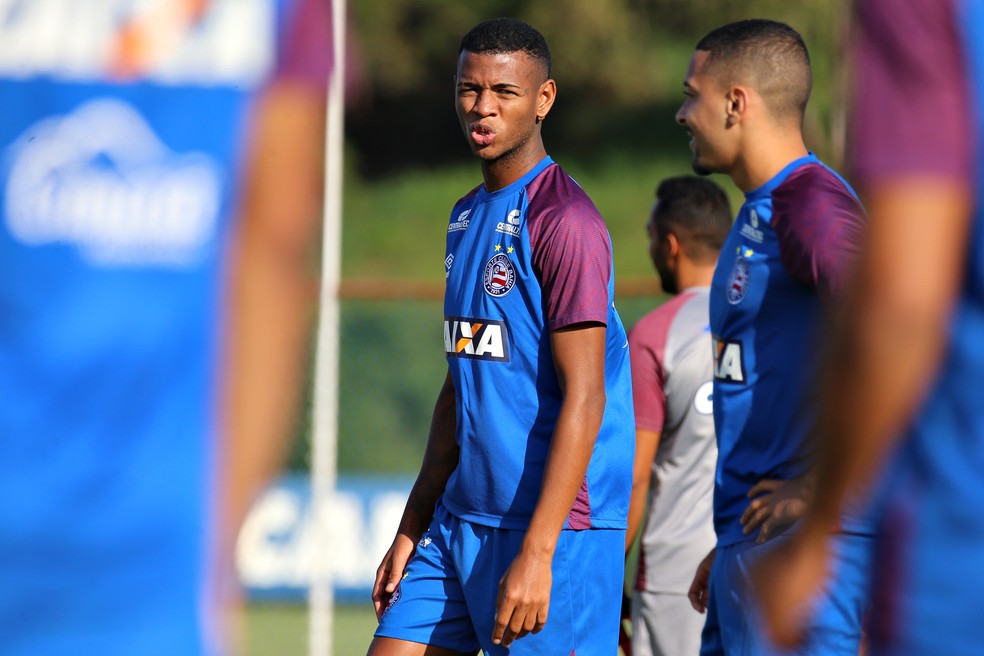 Resultado de imagem para EVERSON BAHIA