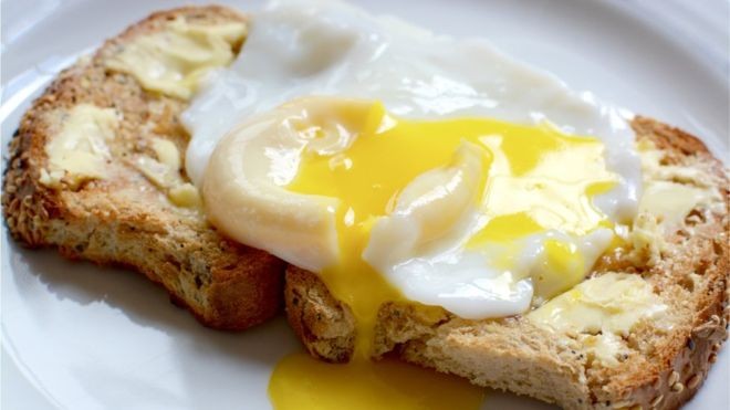 O estudo sobre o café da manhã levou em conta o hábito alimentar matinal de 5,5 mil americanos (Foto: GETTY IMAGES via BBC)