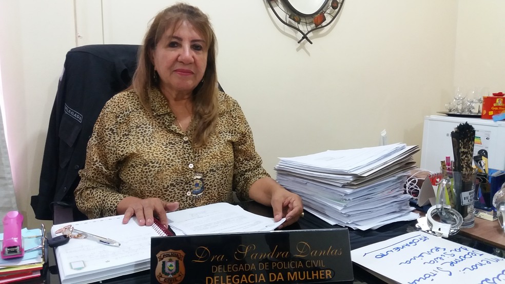 Delegada Sandra Dantas responsável pela delegacia da mulher em Macapá — Foto: Victor Vidigal/G1