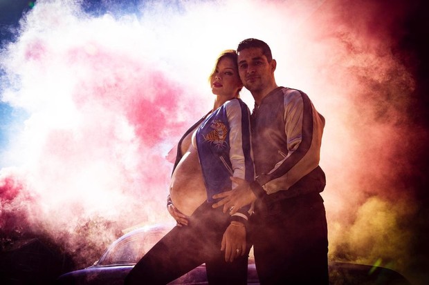 Wilmer Valderrama e Amanda Pacheco anunciam que serão pais (Foto: Michel Muller/Reprodução/Instagram)
