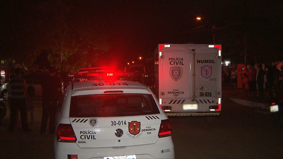 Suspeito foi morto quando tentava assaltar mercadinho, no bairro de Quadramares, em João Pessoa — Foto: Reprodução/TV Cabo Branco