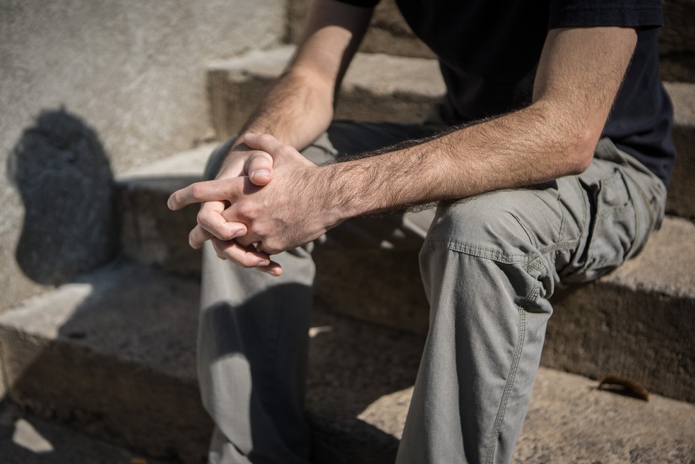 O rapaz também contou que muitas vezes se sentiu confuso com a situação — Foto: Fábio Tito/G1