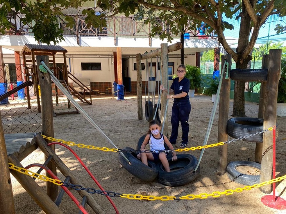 Estudantes participaram de atividades respeitando o isolamento social — Foto: Aline Oliveira/SVM