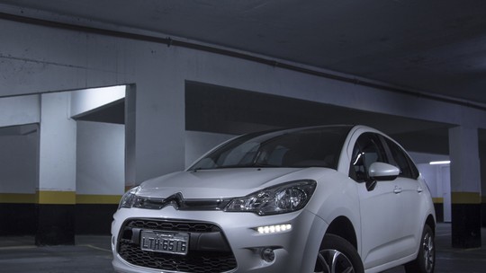 Citroën C3 2017 parte de R$ 40 mil, tem equipamentos legais e faz quase 15 km/l