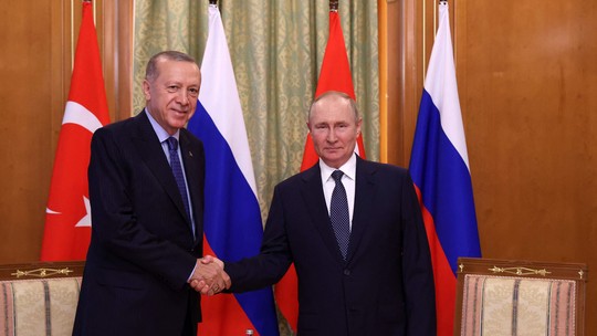 Erdogan e Putin, uma relação complexa, mas de benefícios mútuos