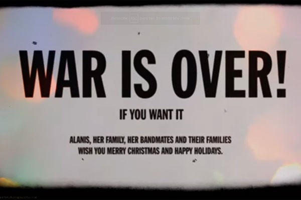Abertura de Happy Xmas (War Is Over) de Alanis Morissette (Foto: reprodução)