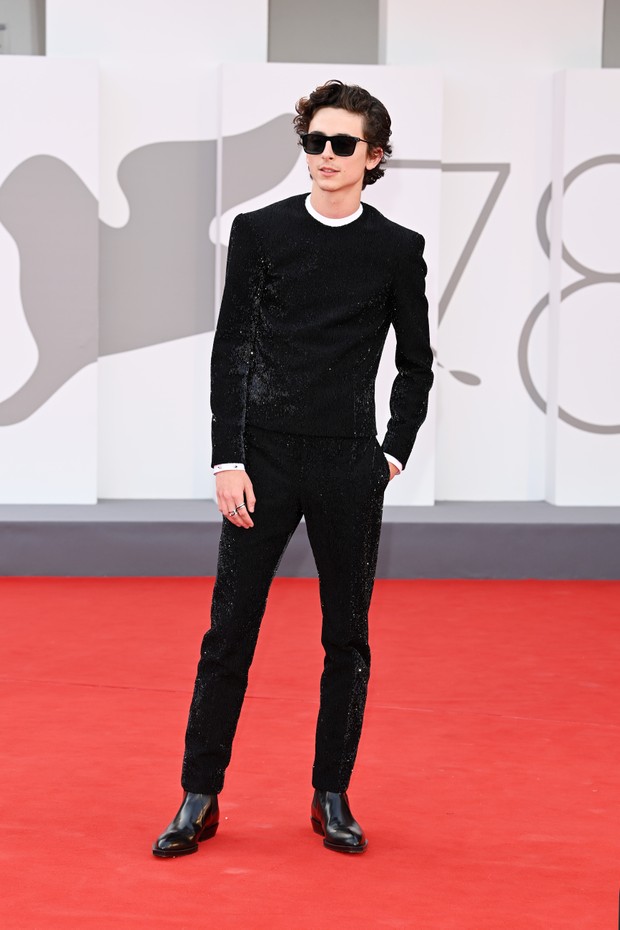 VENICE, ITALY - SEPTEMBER 03: Timothée Chalamet attends the red carpet of the movie "Dune" during the 78th Venice International Film Festival on September 03, 2021 in Venice, Italy. (Photo by Daniele Venturelli/WireImage) (Foto: WireImage)