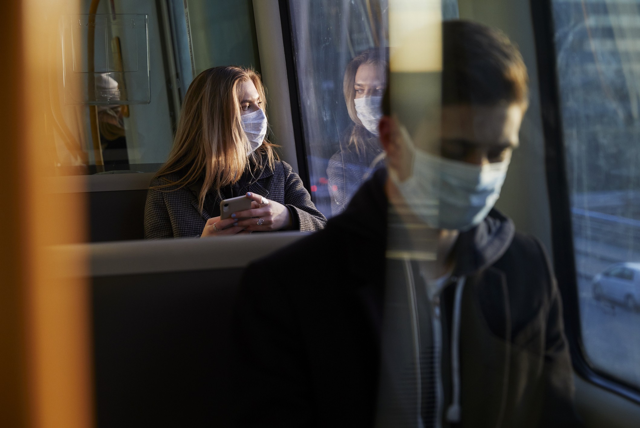 Cientistas dizem que o transporte público pode não ser a principal fonte de disseminação do coronavírus (Foto: Getty Images)