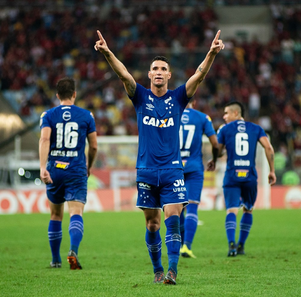 Fora contra o Sport, Thiago Neves está perto de se tornar o 15º do atual elenco do Cruzeiro a chegar a 100 jogos