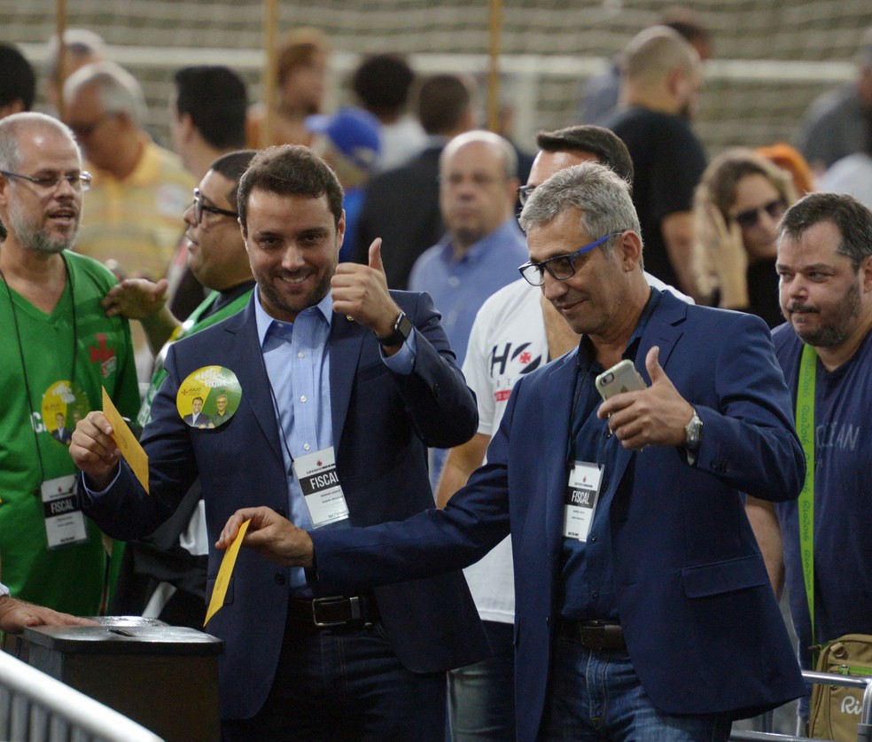 Apesar da data de posse ser dia 16, Brant só poderá assumir o Vasco com aval da Justiça (Foto: André Durão)