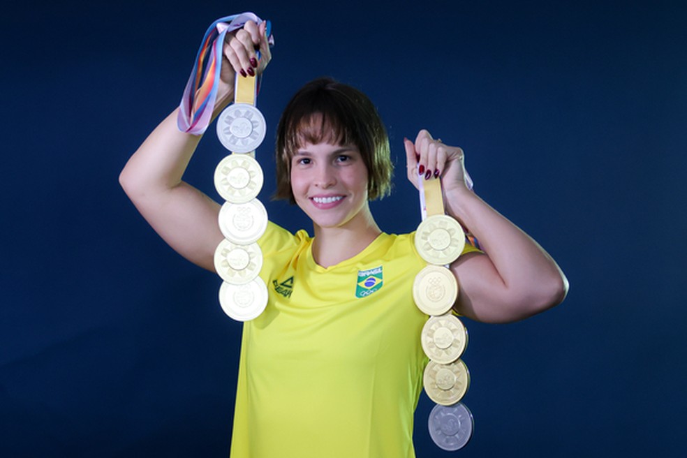 A nadadora Giovanna Diamante foi a maior medalhista dos Jogos Sul-Americanos de Assunção — Foto: Wander Roberto/COB
