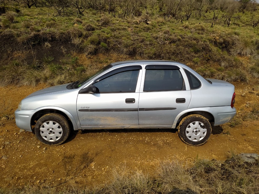 Carro de Israel foi encontrado em Cambará do Sul — Foto: Divulgação/Polícia Civil 