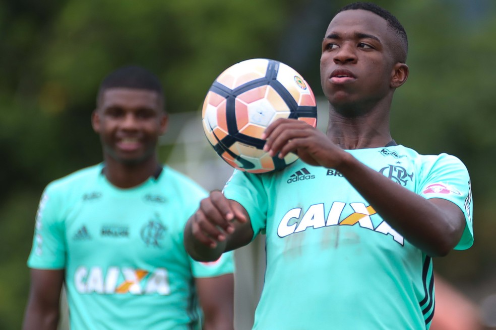 Vinicius Junior foi titular em cinco partidas. Ao todo, em 37 jogos, esteve em campo por 1064 minutos (Foto: Gilvan de Souza/Flamengo)