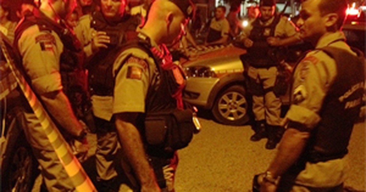 G1 - Jovem é assassinado a tiros em principal via de bairro de João ...