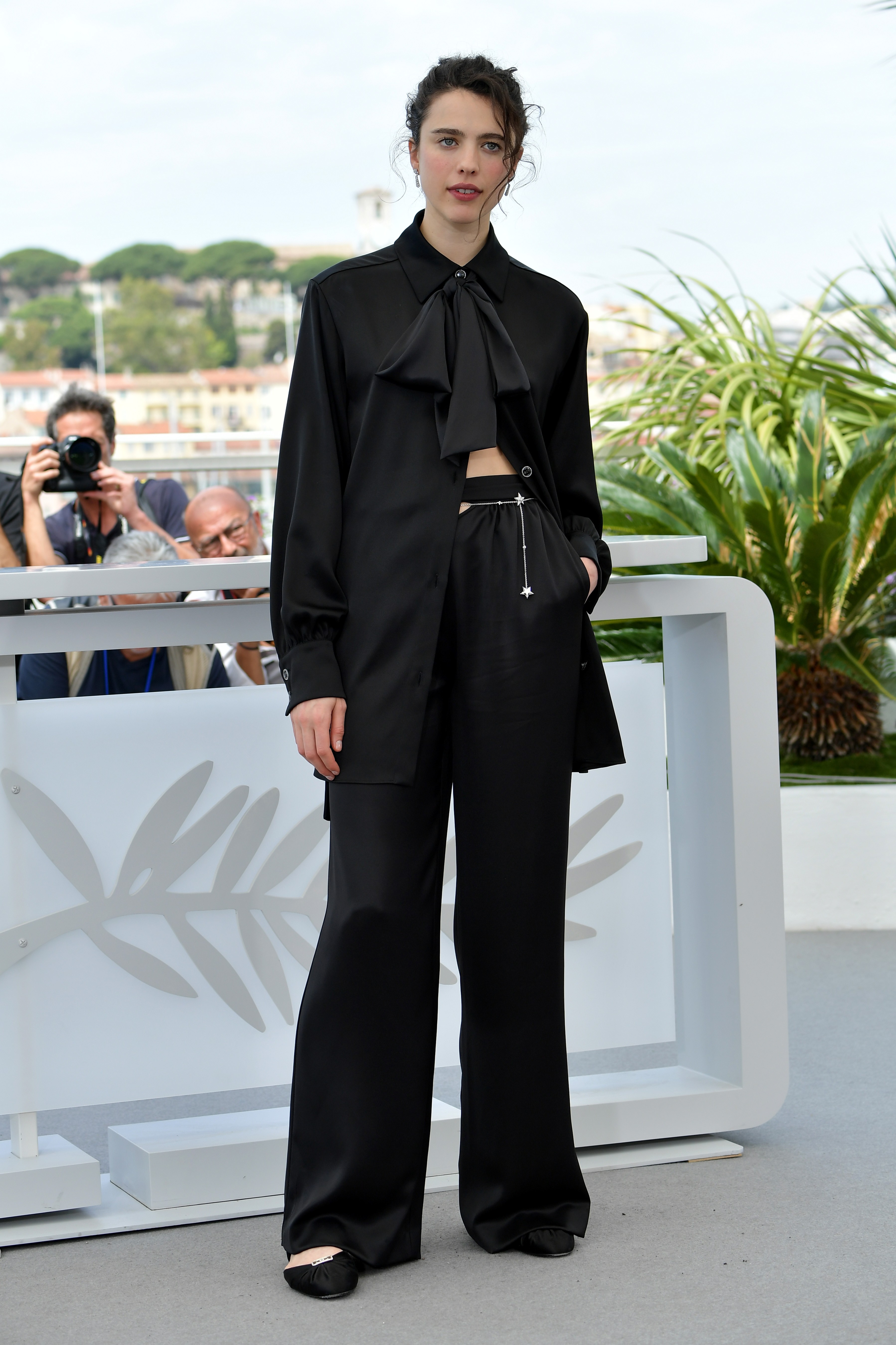 Margaret Qualley em Cannes (Foto: Getty Images)