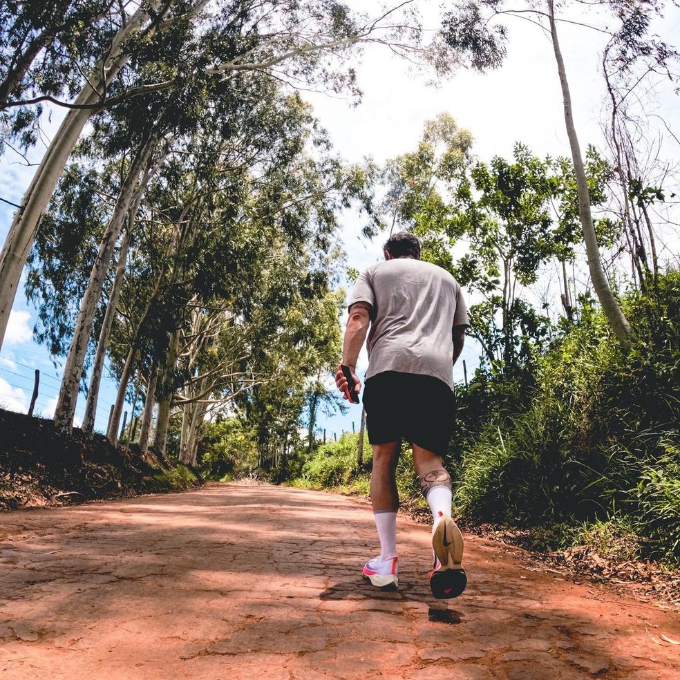 Marcos Mion faz caminhada de 110 km até Aparecida para agradecer ida para TV Globo — Foto: Reprodução/ Instagram