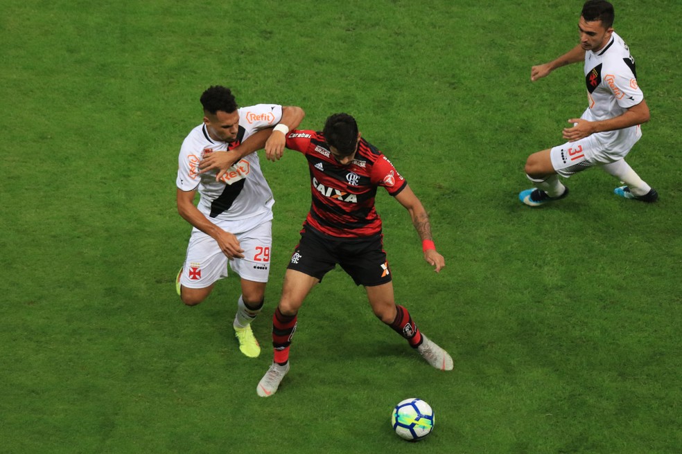 Flamengo não teve uma atuação boa diante do Vasco  — Foto: CLÁUDIO REIS/ELEVEN/ESTADÃO CONTEÚDO