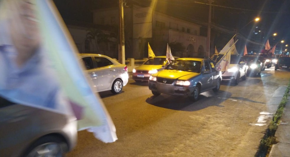 Vitória de Edvaldo é comemorada com carreata em Aracaju — Foto: Ana Fontes/TV Sergipe