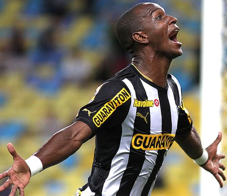 Hyuri comemora gol do Botafogo (Foto: Vitor Silva / SSPress) Hyuri comemora gol do Botafogo (Foto: Vitor Silva / SSPress)