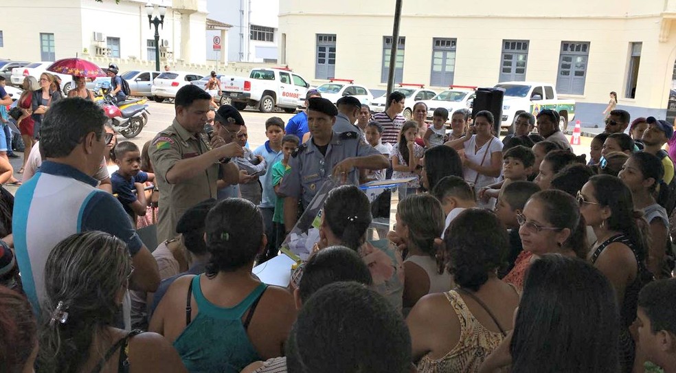 Sorteio foi realizado nesta terça (2), em Rio Branco, mais de 4 mil pessoas se inscreveram por uma vaga (Foto: Marcelo Pereira/Rede Amazônica Acre)